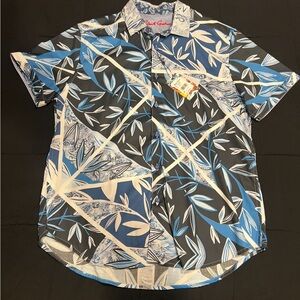 Men’s Robert Graham Short Sleeve Button Shirt.
